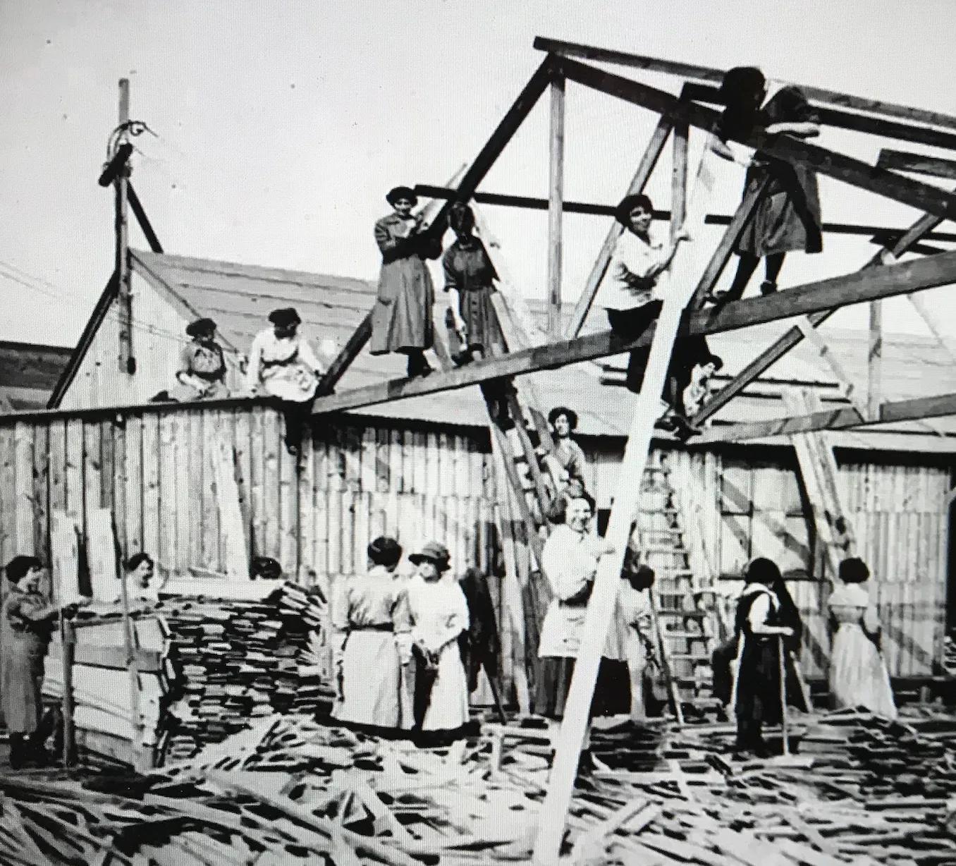 Women on construction site, France, WWI